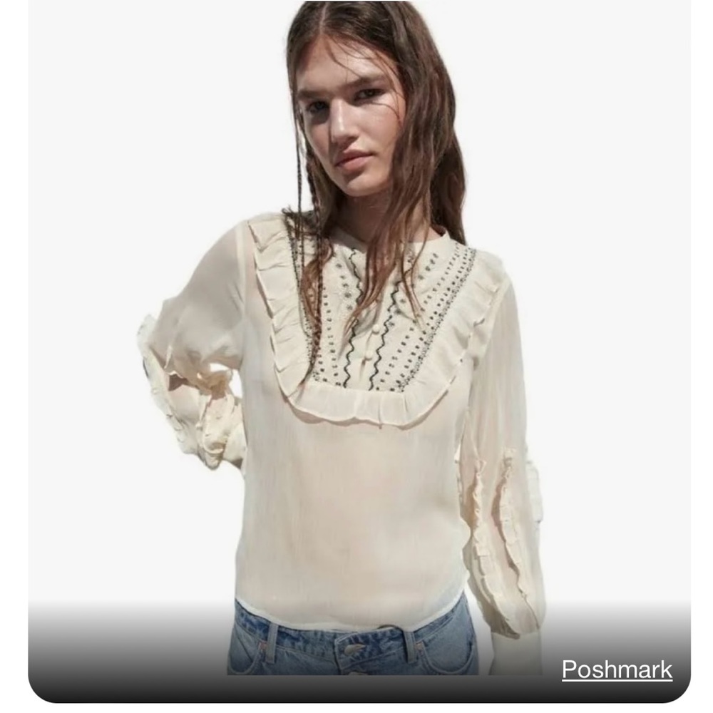Zara blouse embroidered blouse light Beige. Size XS